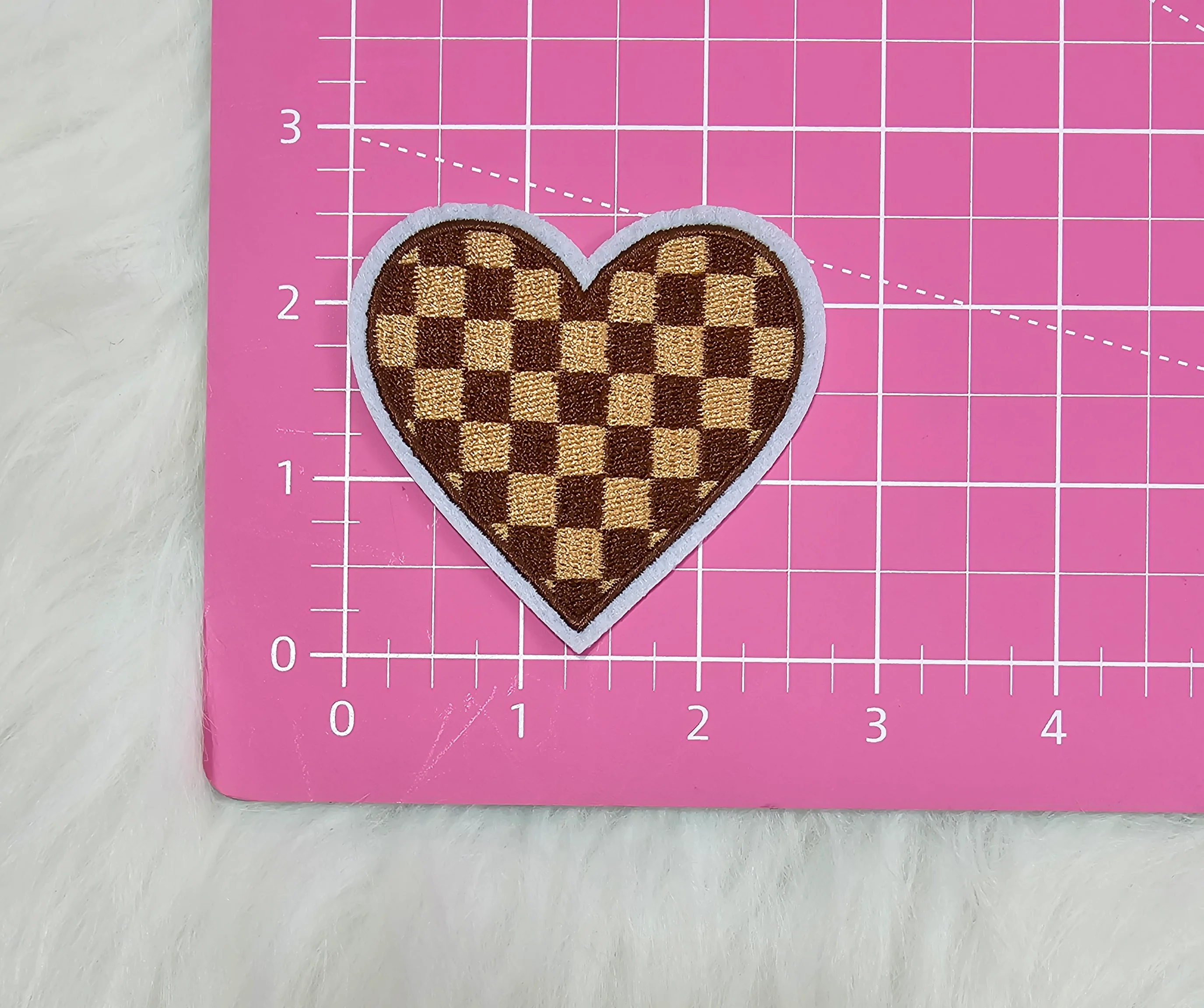 Checkered Heart Embroidery Iron On Patch - Image 6
