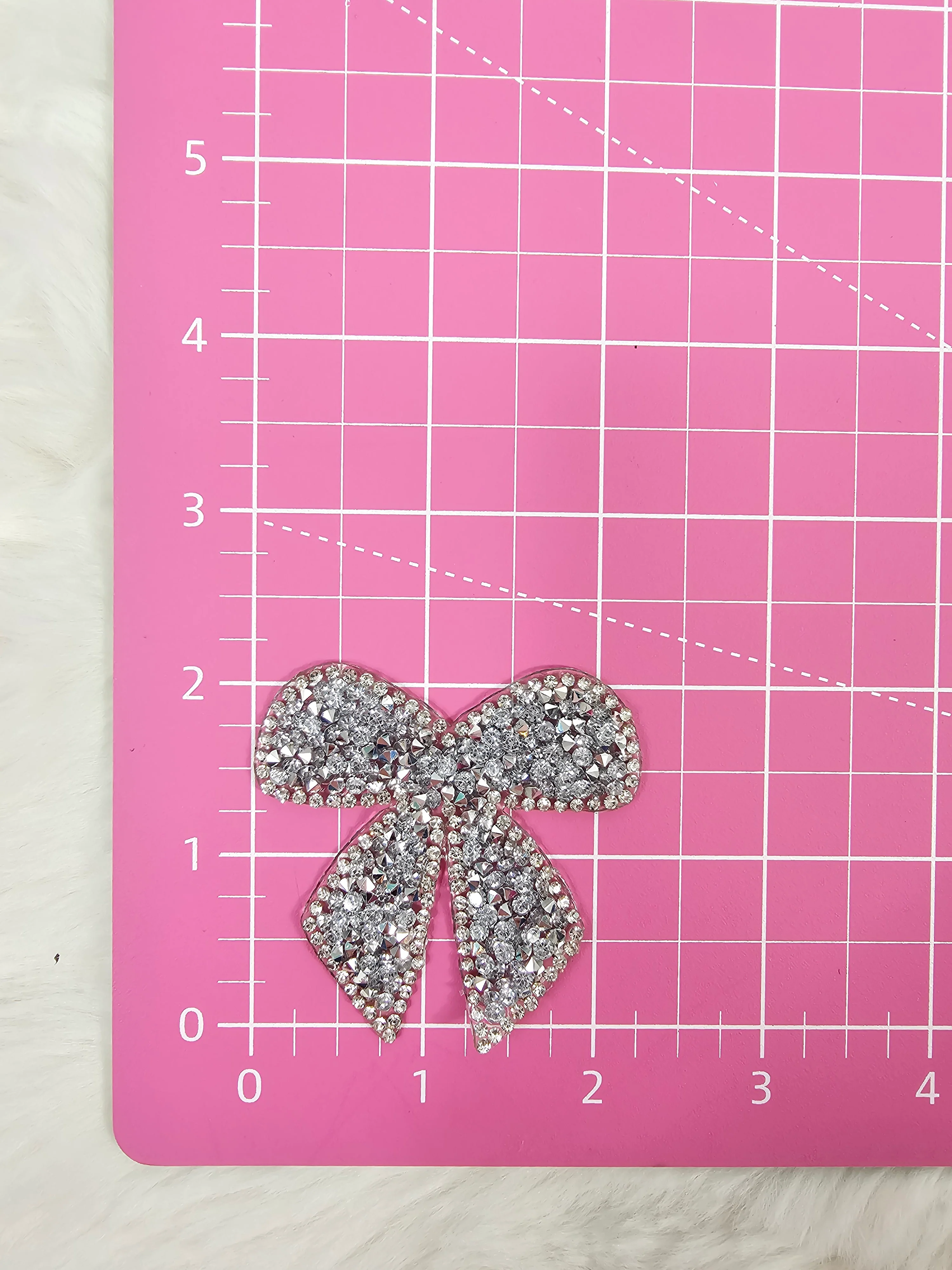Small Silver Rhinestone Bow Iron-on Patch - Image 3